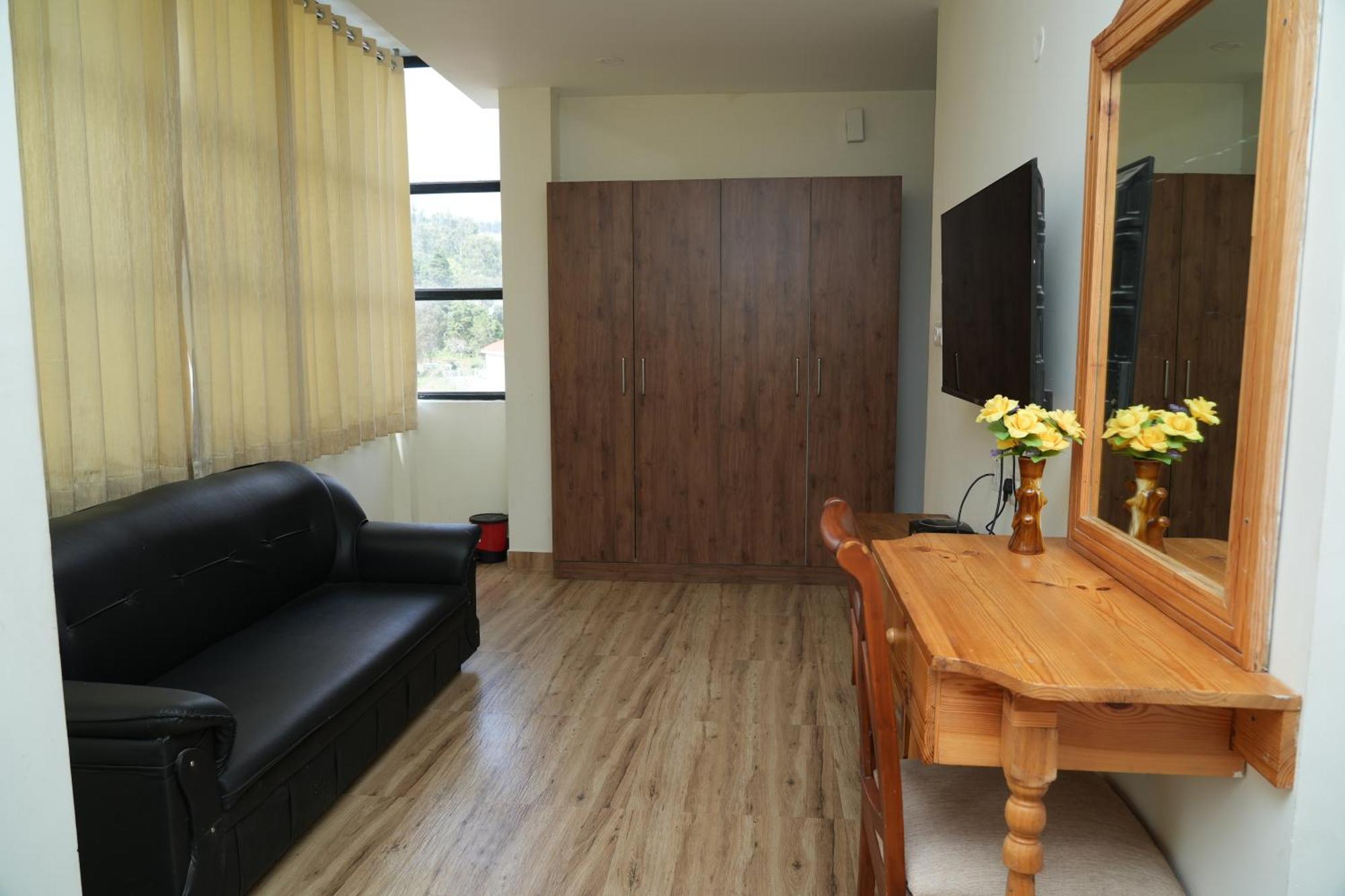 Vetrivel International By Brown Tree Resorts Kodaikanal Exterior photo