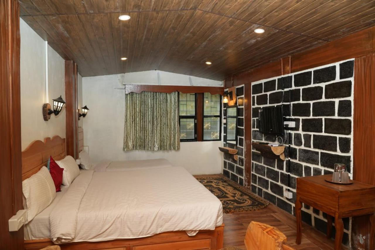 Vetrivel International By Brown Tree Resorts Kodaikanal Exterior photo