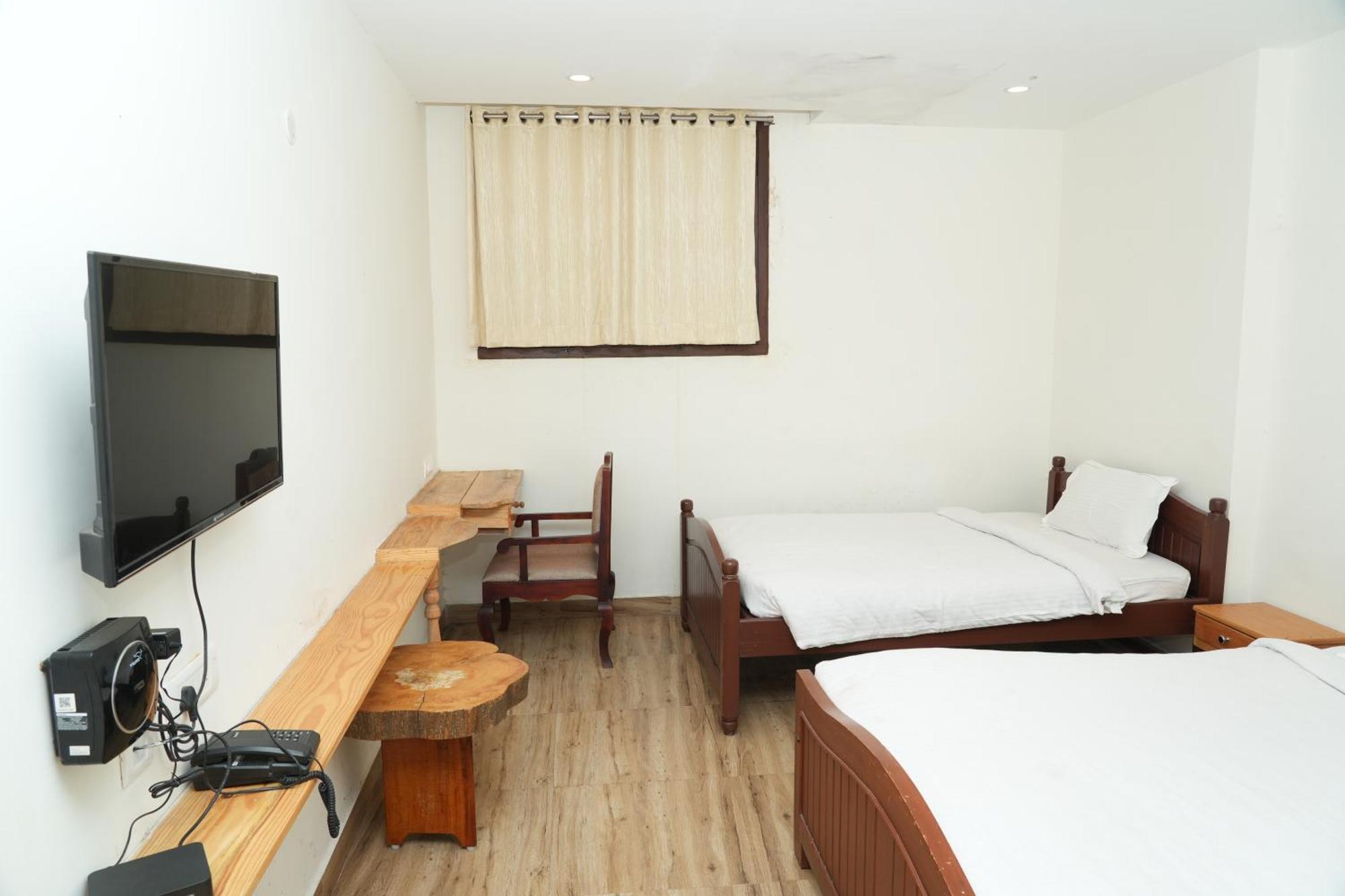 Vetrivel International By Brown Tree Resorts Kodaikanal Exterior photo